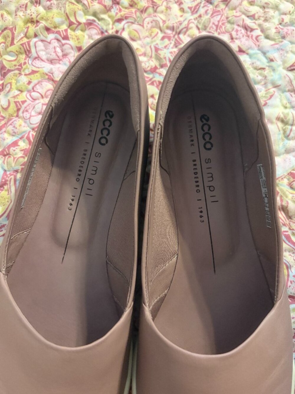 Ecco Women's Simpil Woodrose Pink Leather Espadrille Loafers, size US8-8.5-EU39 - Picture 3 of 15
